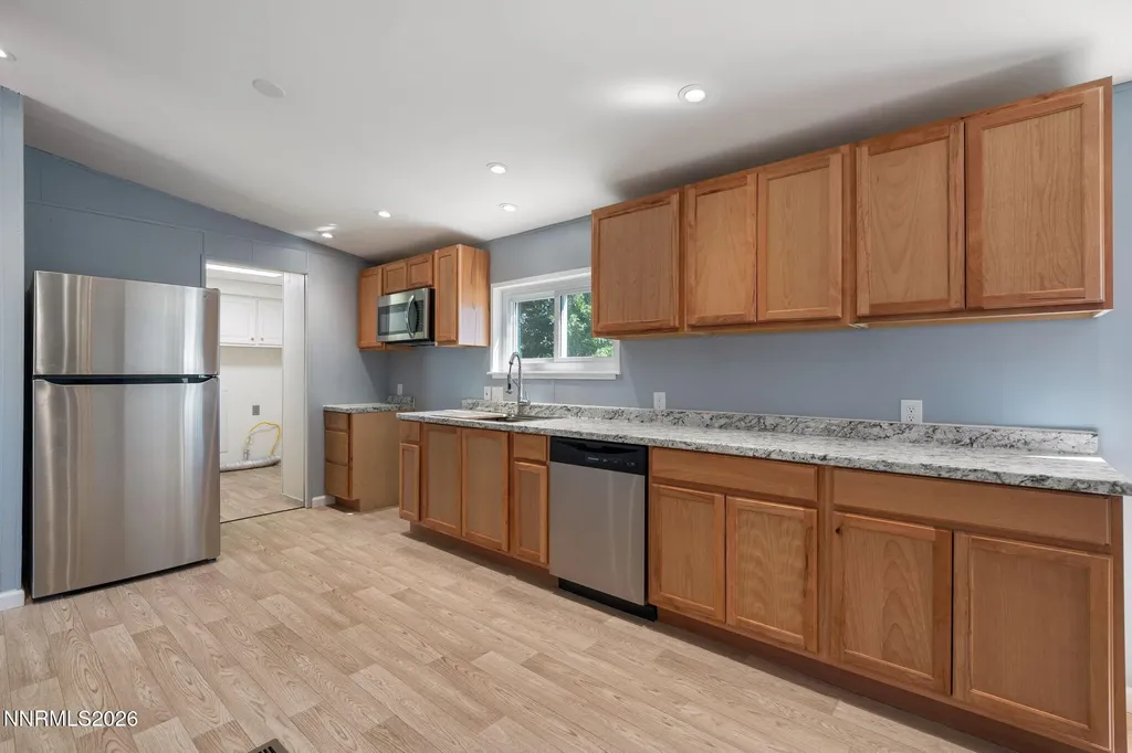 213 Miriam Moundhouse NV 89706