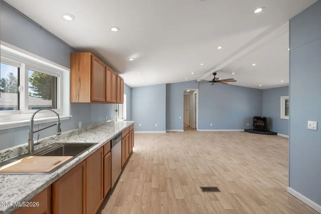 213 Miriam Moundhouse NV 89706