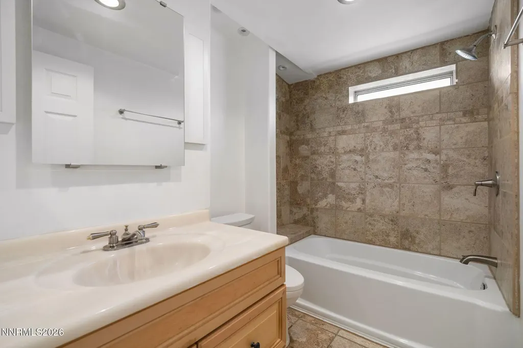 213 Miriam Moundhouse NV 89706