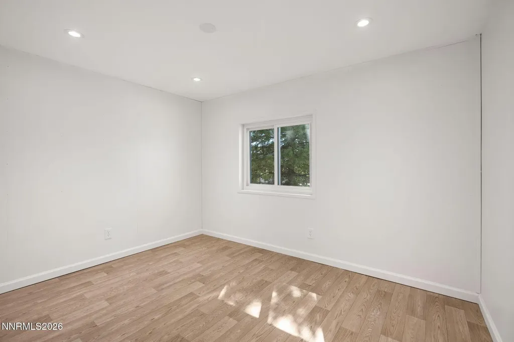 213 Miriam Moundhouse NV 89706