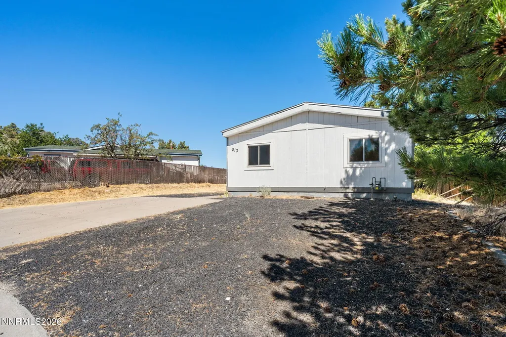 213 Miriam Moundhouse NV 89706