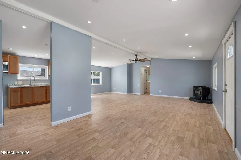 213 Miriam Moundhouse NV 89706