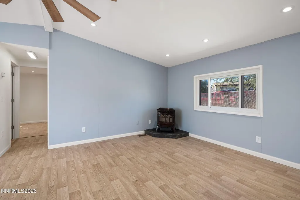 213 Miriam Moundhouse NV 89706