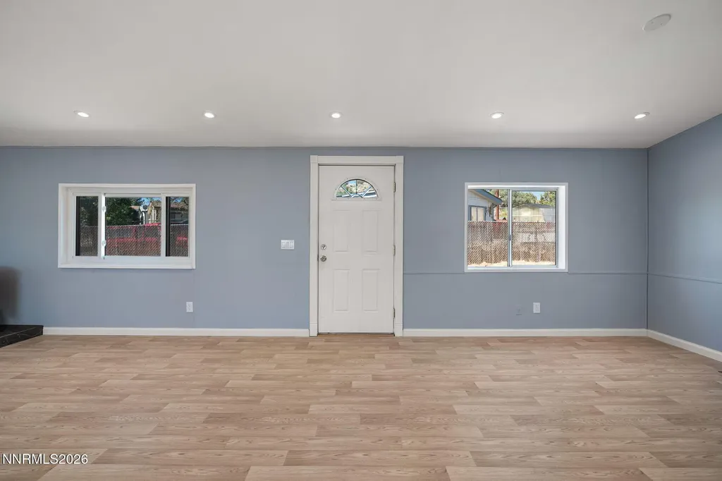 213 Miriam Moundhouse NV 89706