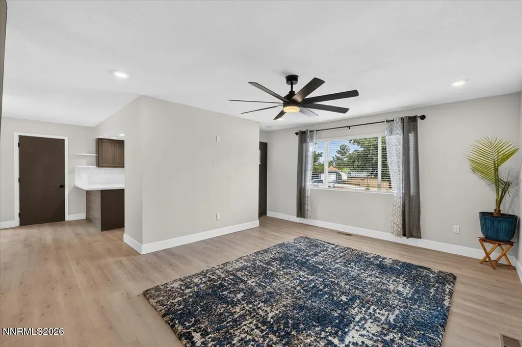 583 Marta Reno NV 89503