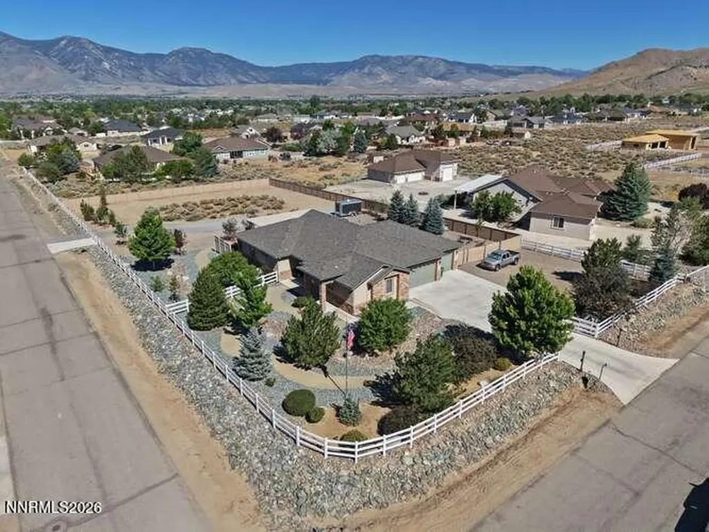 1572 Amber Rose Minden NV 89423