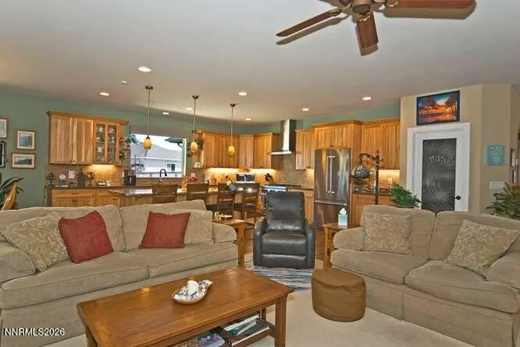 1572 Amber Rose Minden NV 89423
