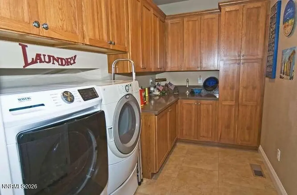 1572 Amber Rose Minden NV 89423