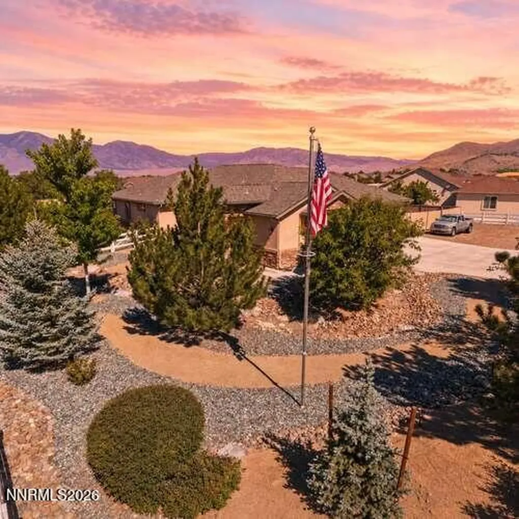 1572 Amber Rose Minden NV 89423