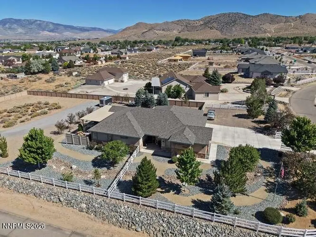 1572 Amber Rose Minden NV 89423