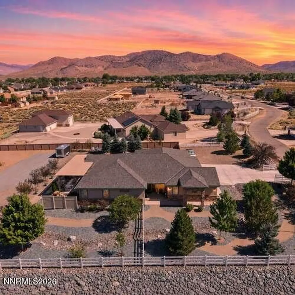 1572 Amber Rose Minden NV 89423