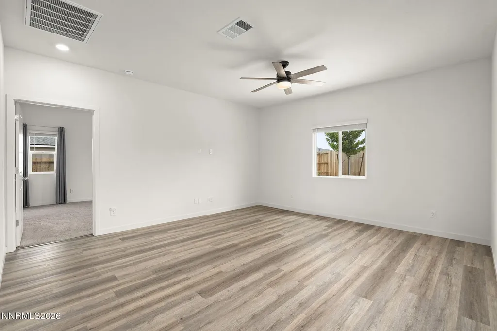 1761 Hearth Fernley NV 89408