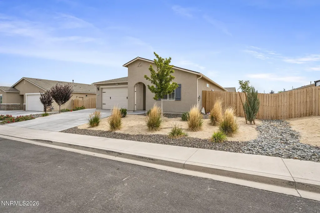 1761 Hearth Fernley NV 89408