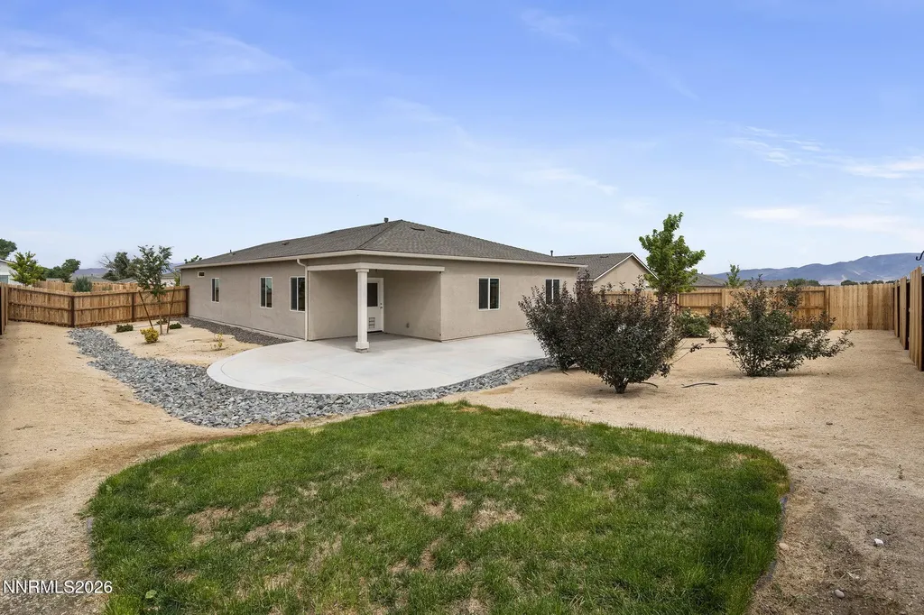 1761 Hearth Fernley NV 89408