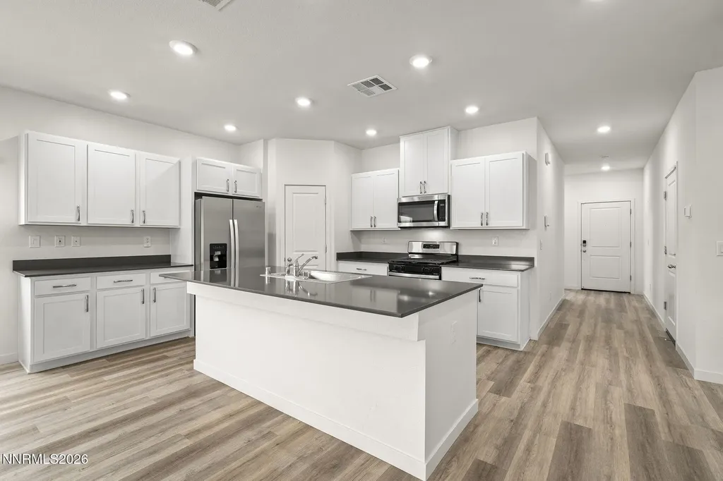 1761 Hearth Fernley NV 89408