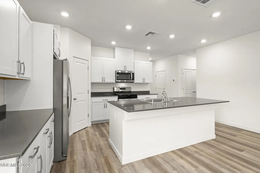 1761 Hearth Fernley NV 89408