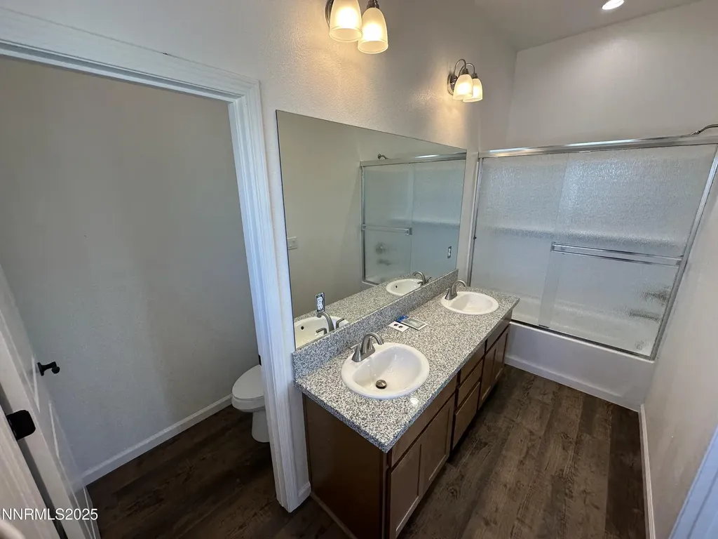 1844 Fort Sutter Fernley NV 89408