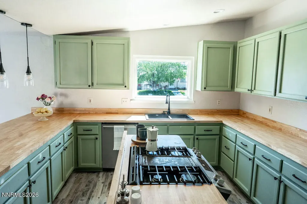 1192 Slide Mountain Carson City NV 89706