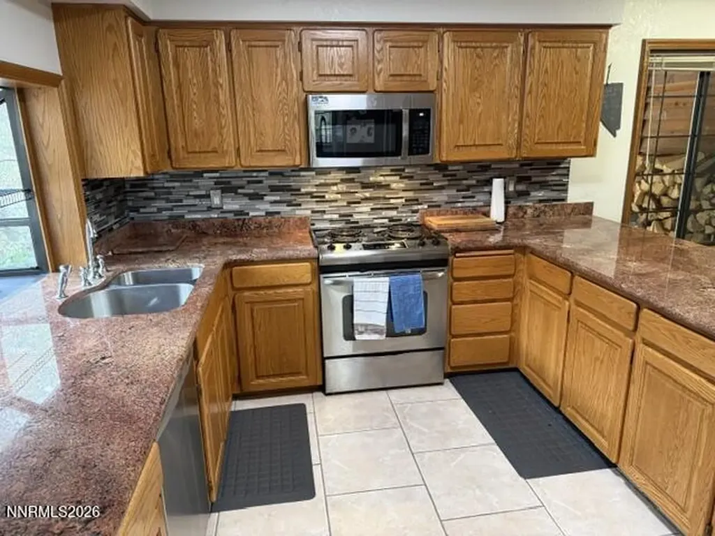 585 Highway 40 Verdi NV 89439