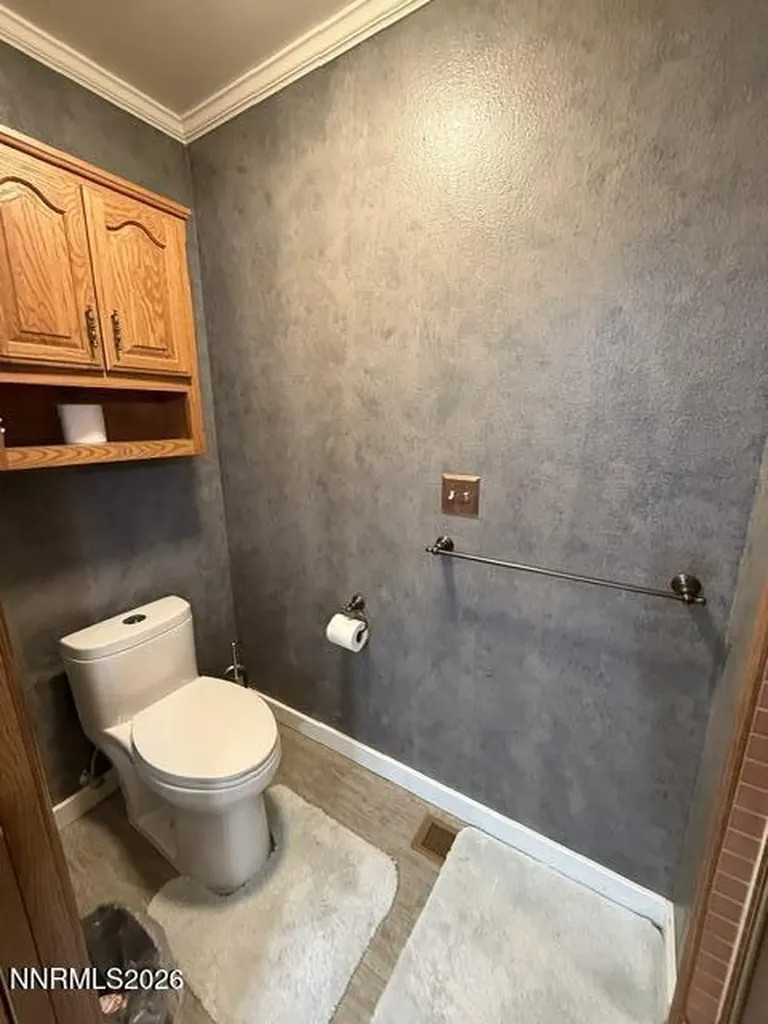 585 Highway 40 Verdi NV 89439