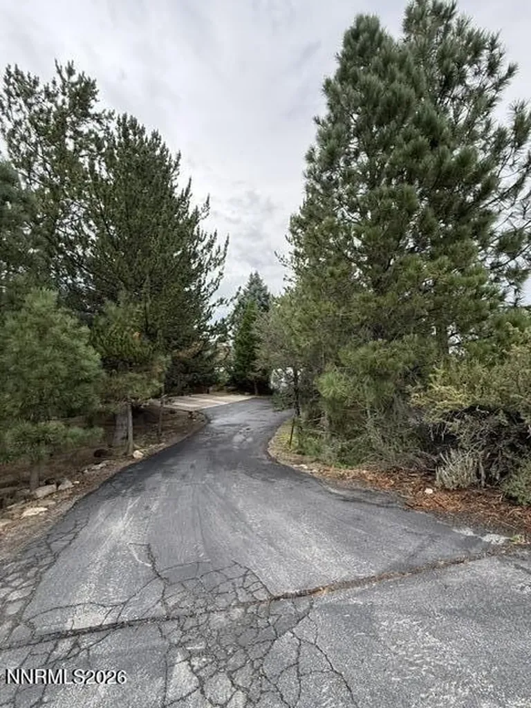 585 Highway 40 Verdi NV 89439