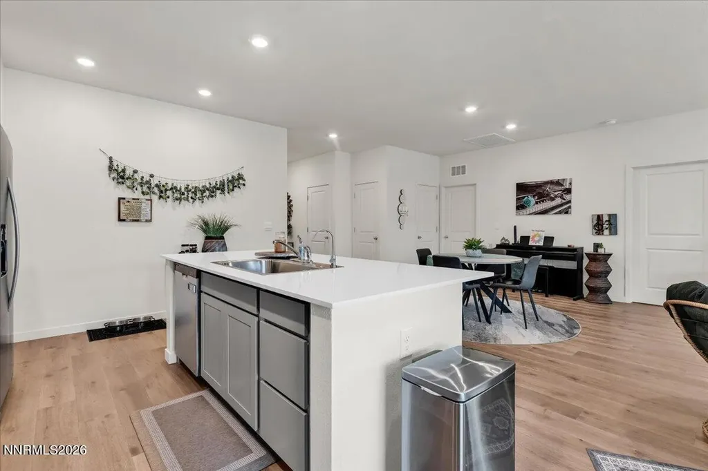 212 Chandler Dayton NV 89403