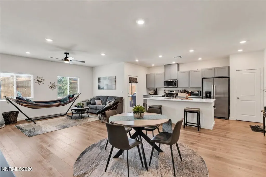 212 Chandler Dayton NV 89403