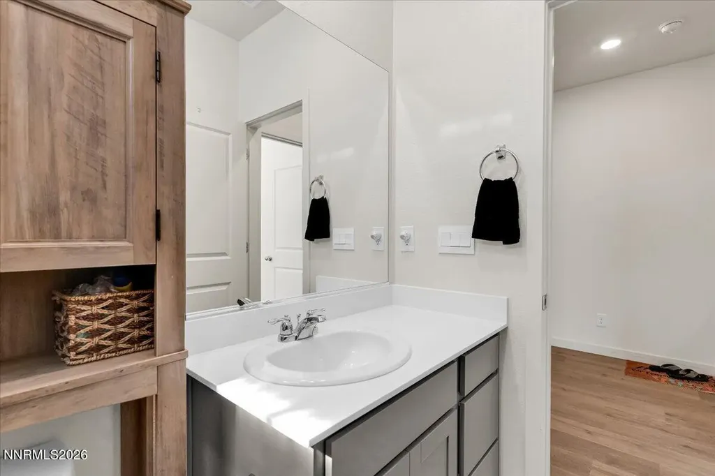 212 Chandler Dayton NV 89403