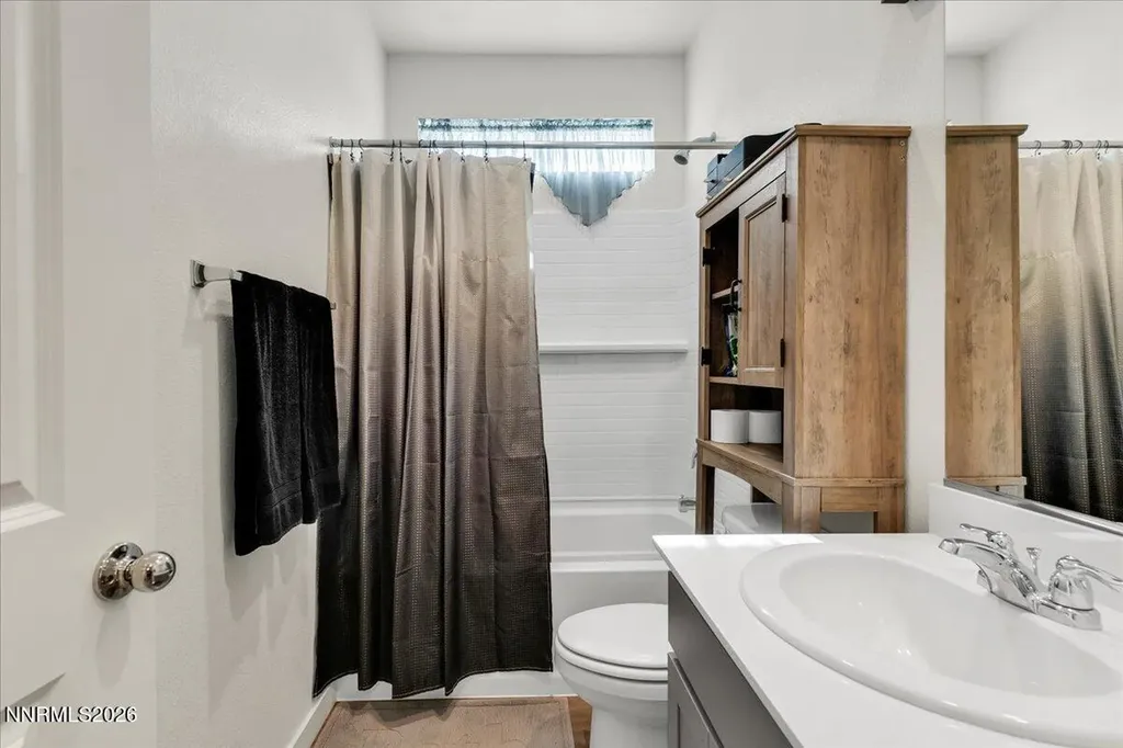 212 Chandler Dayton NV 89403