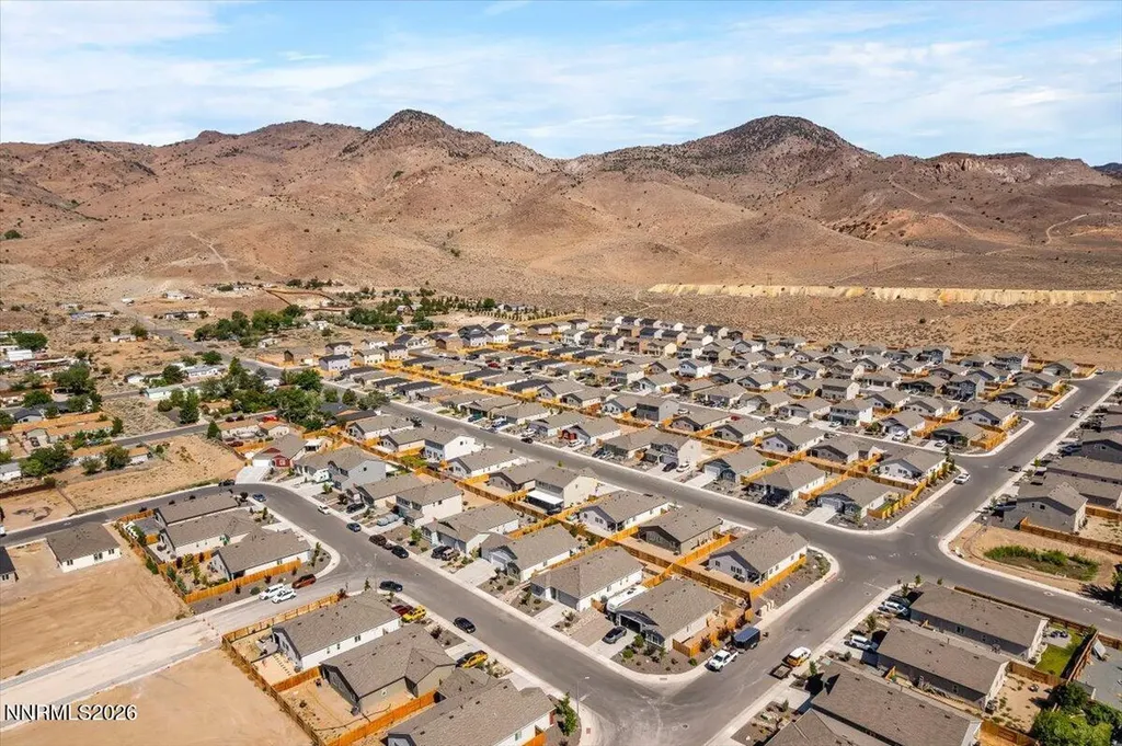 212 Chandler Dayton NV 89403