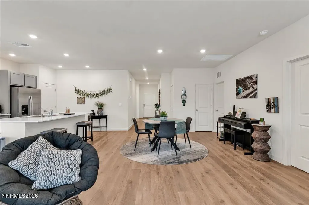 212 Chandler Dayton NV 89403