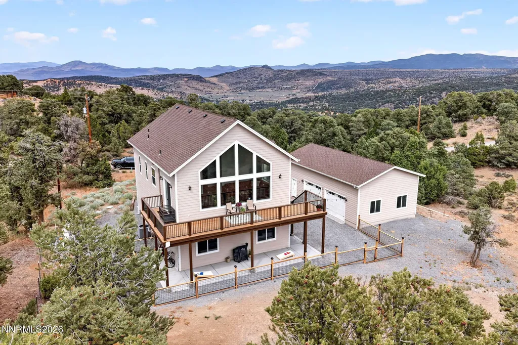 21415 Pinenut Reno NV 89521