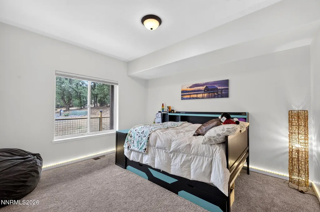 21415 Pinenut Reno NV 89521