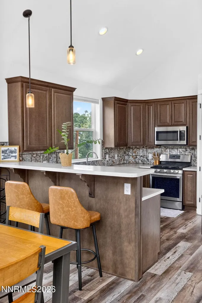 21415 Pinenut Reno NV 89521