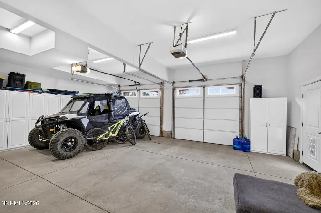 21415 Pinenut Reno NV 89521