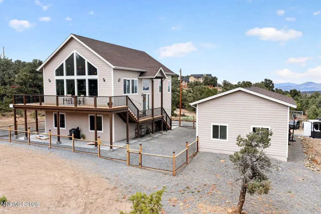 21415 Pinenut Reno NV 89521