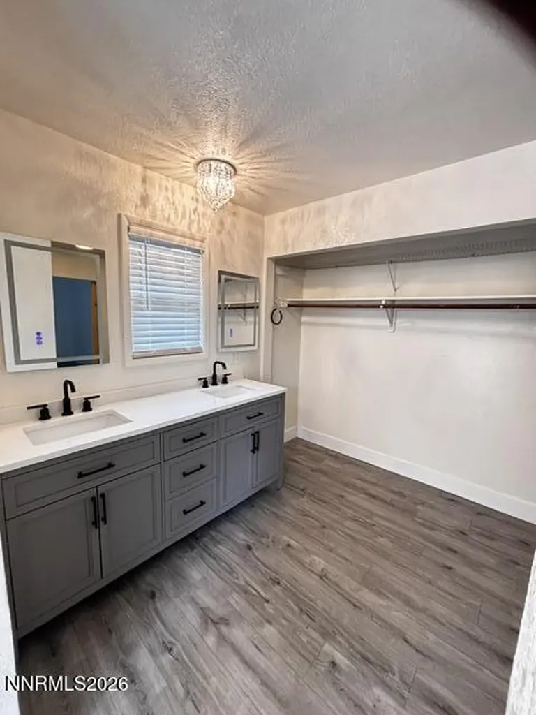 3903 Henry Reno NV 89509