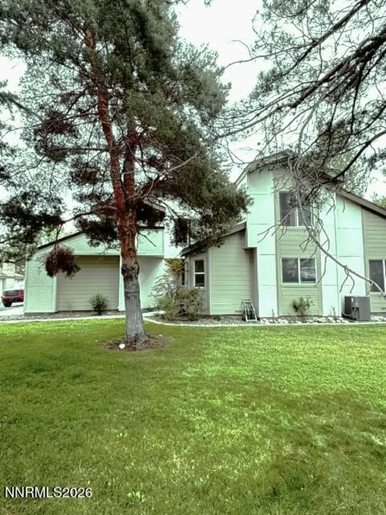 3903 Henry Reno NV 89509