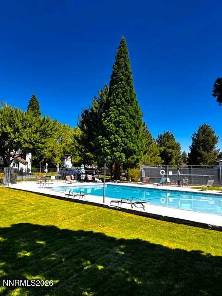3903 Henry Reno NV 89509