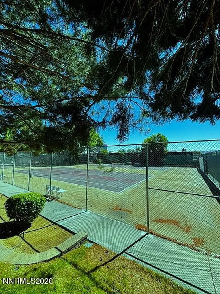 3903 Henry Reno NV 89509
