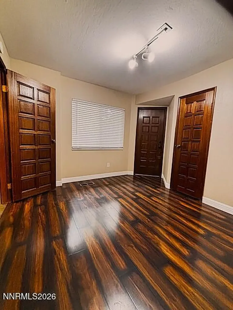 3903 Henry Reno NV 89509