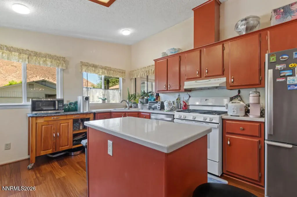 232 Avenue De La Bleu De Clair Sparks NV 89434