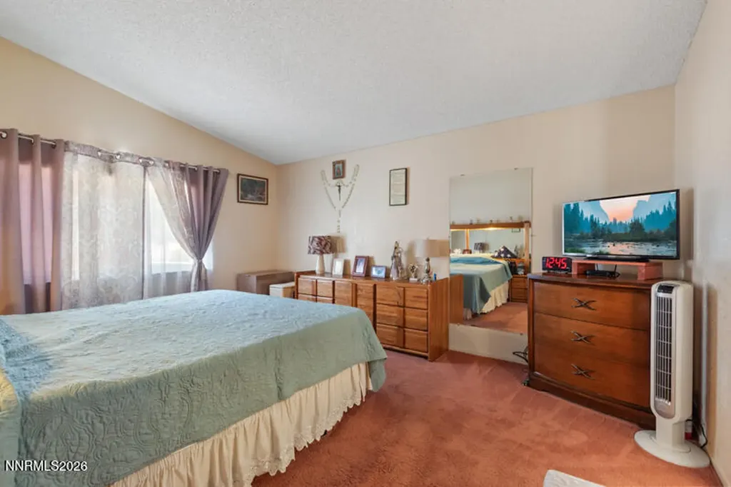 232 Avenue De La Bleu De Clair Sparks NV 89434