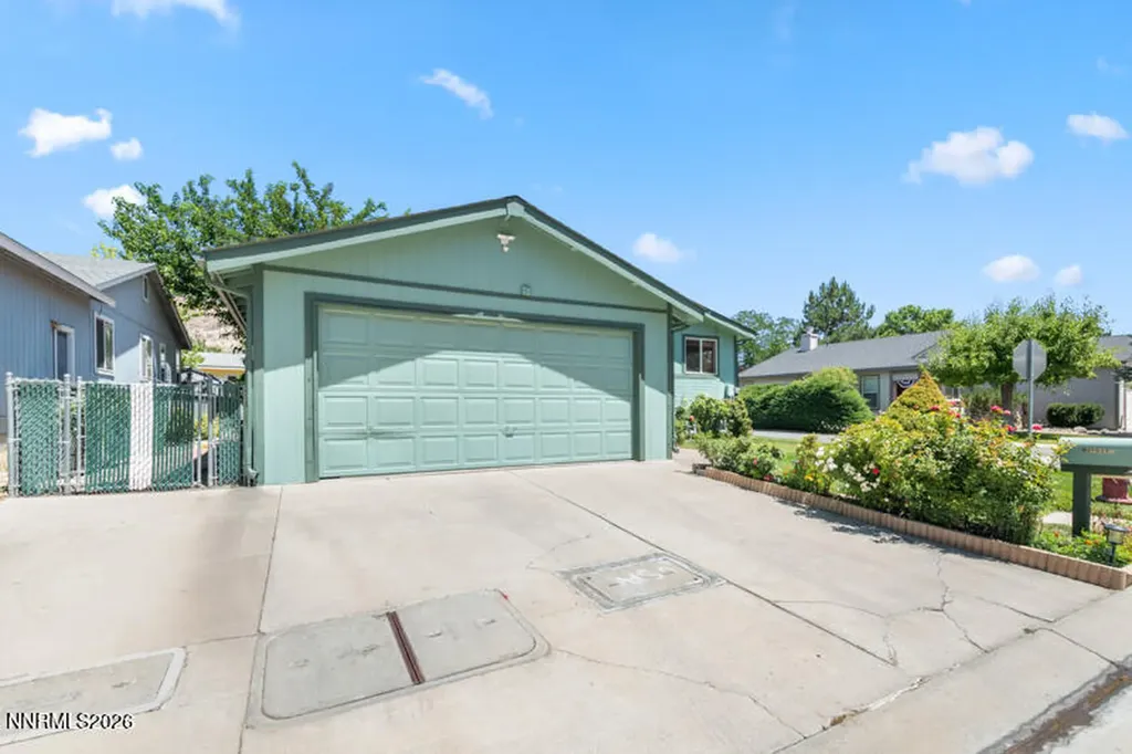 232 Avenue De La Bleu De Clair Sparks NV 89434