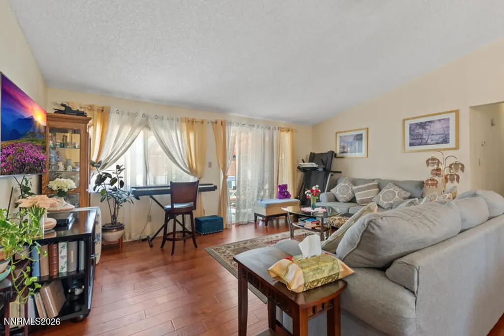 232 Avenue De La Bleu De Clair Sparks NV 89434