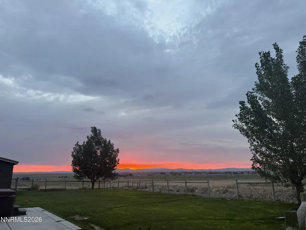 4755 Saddlehorn Winnemucca NV 89445