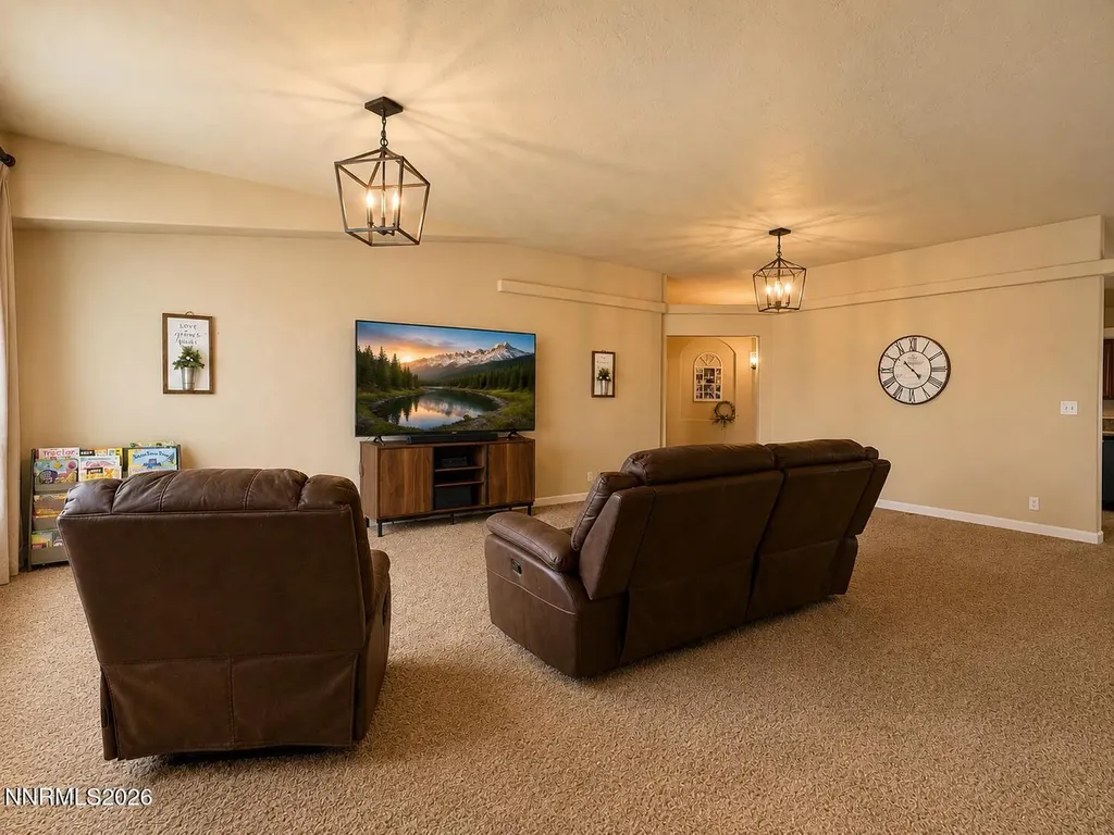4755 Saddlehorn Winnemucca NV 89445
