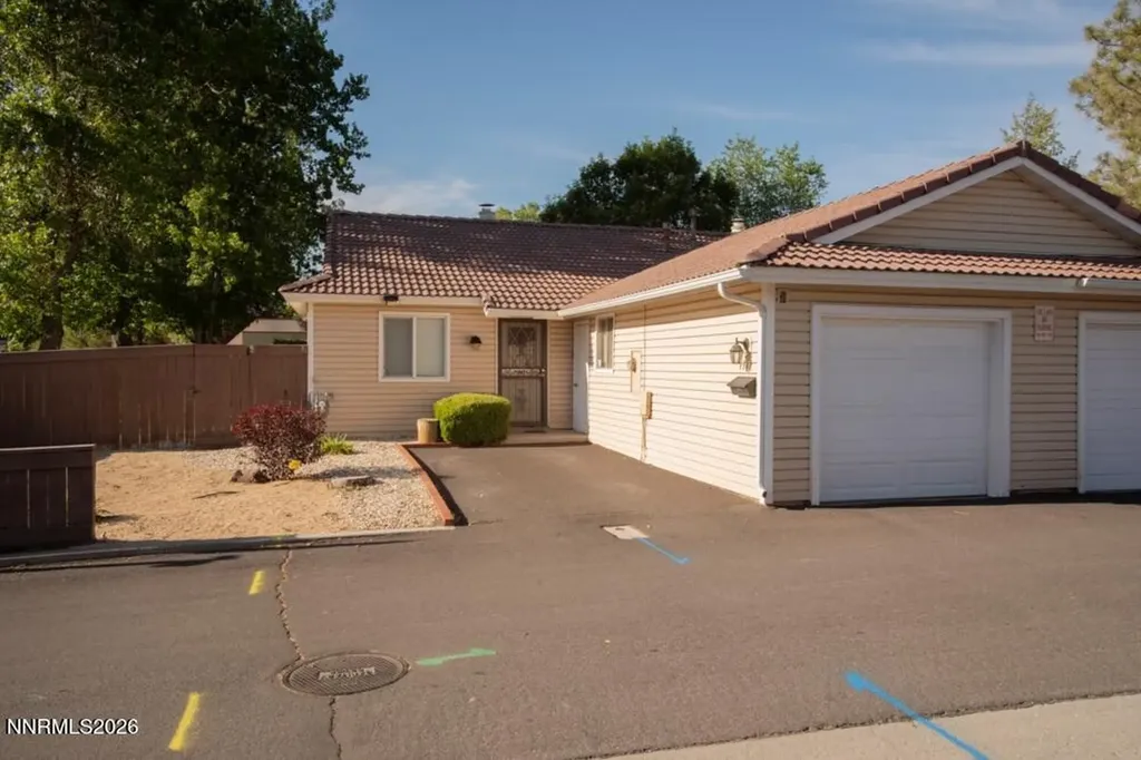 1111 Bradley Sparks NV 89434