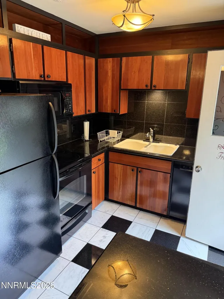 1940 4th Sparks NV 89431