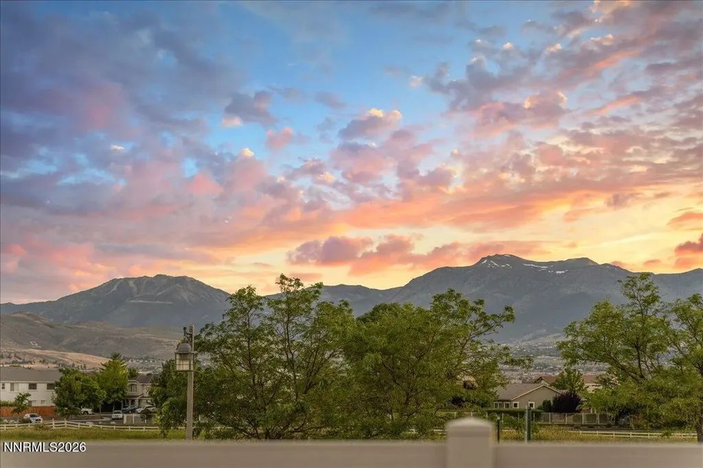 10155 Burghley Reno NV 89521